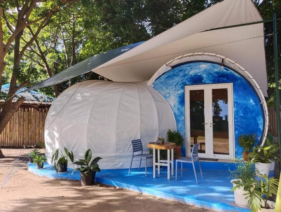 Shenanigans Glamping Resort Zamboanguita  Экстерьер фото