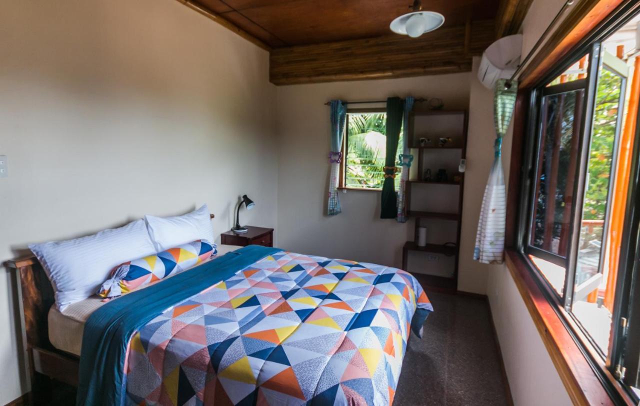 Shenanigans Glamping Resort Zamboanguita  Экстерьер фото