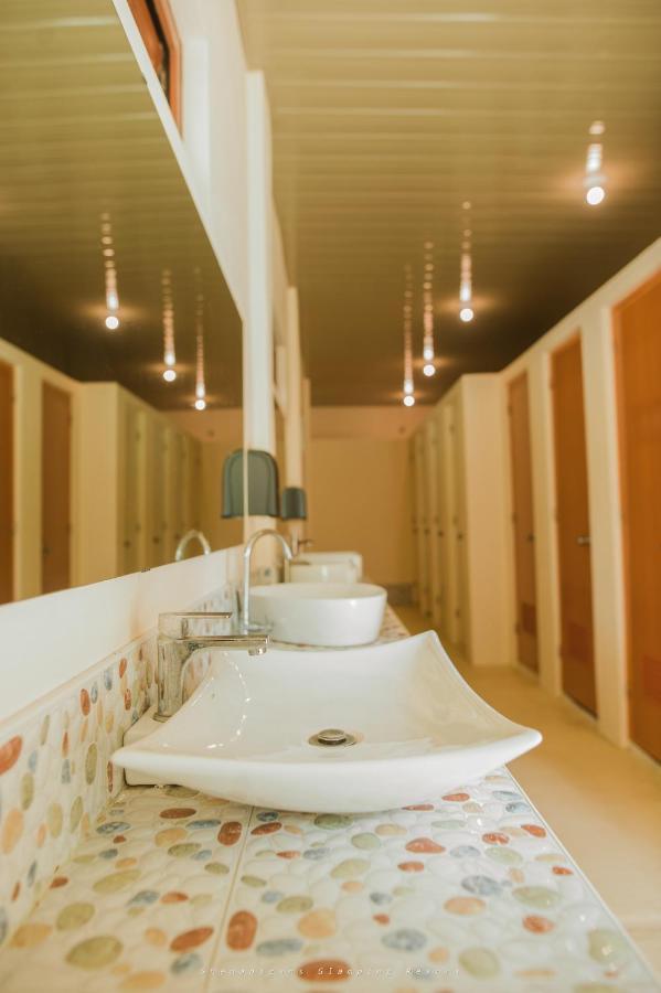 Shenanigans Glamping Resort Zamboanguita  Экстерьер фото